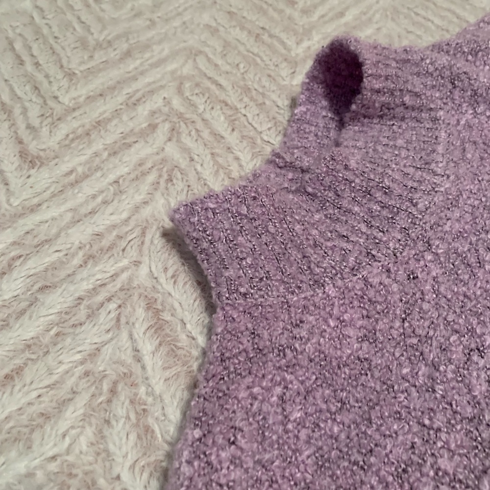High neck cropped lavender sweater